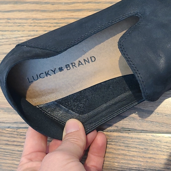 Shoes - Picture 4 of 4